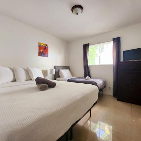 A1 - Endless Summer Vacation Rentals - Affordable Luxury Near Downtown 포트 로더데일 외부 사진